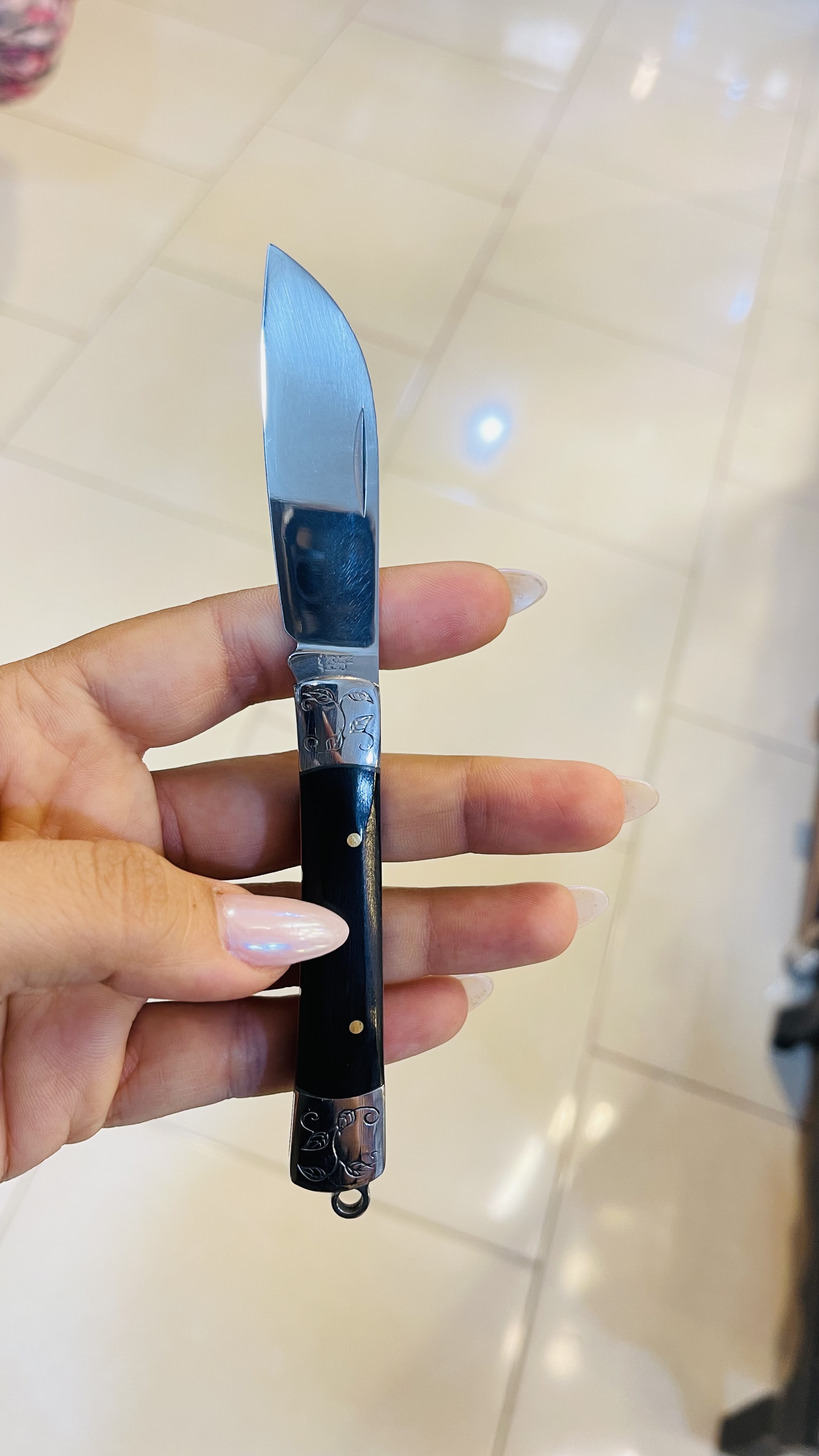 چاقو جراحی کوچک